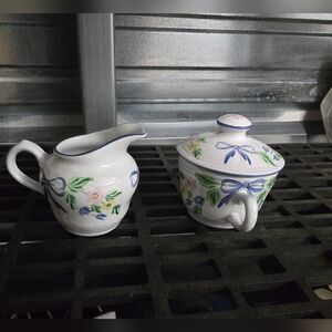 Herend Village Pottery Blue Bows Floral Creamer & Sugar Bowl‎ Set Vintage